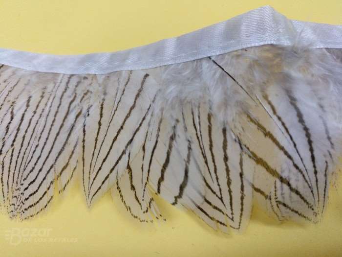 Flecos de plumas de fantasia de 5cm de largo