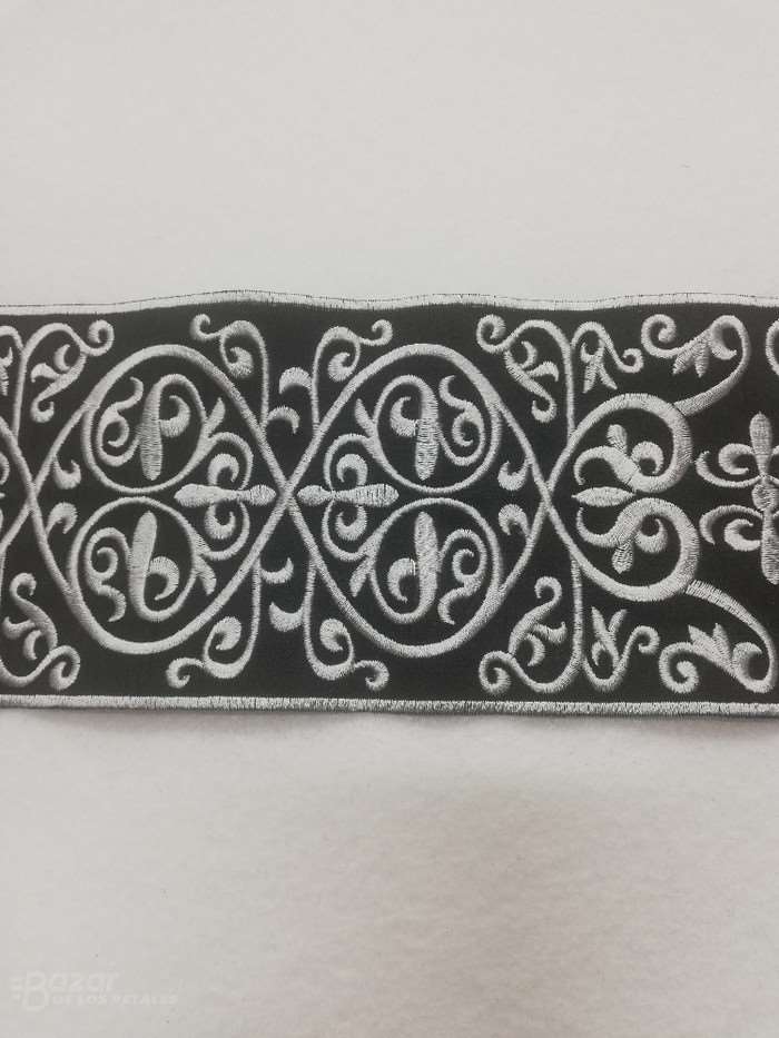 Pasamaneria de fantasia negra bordado con hilo de plata de 9ctm de ancho